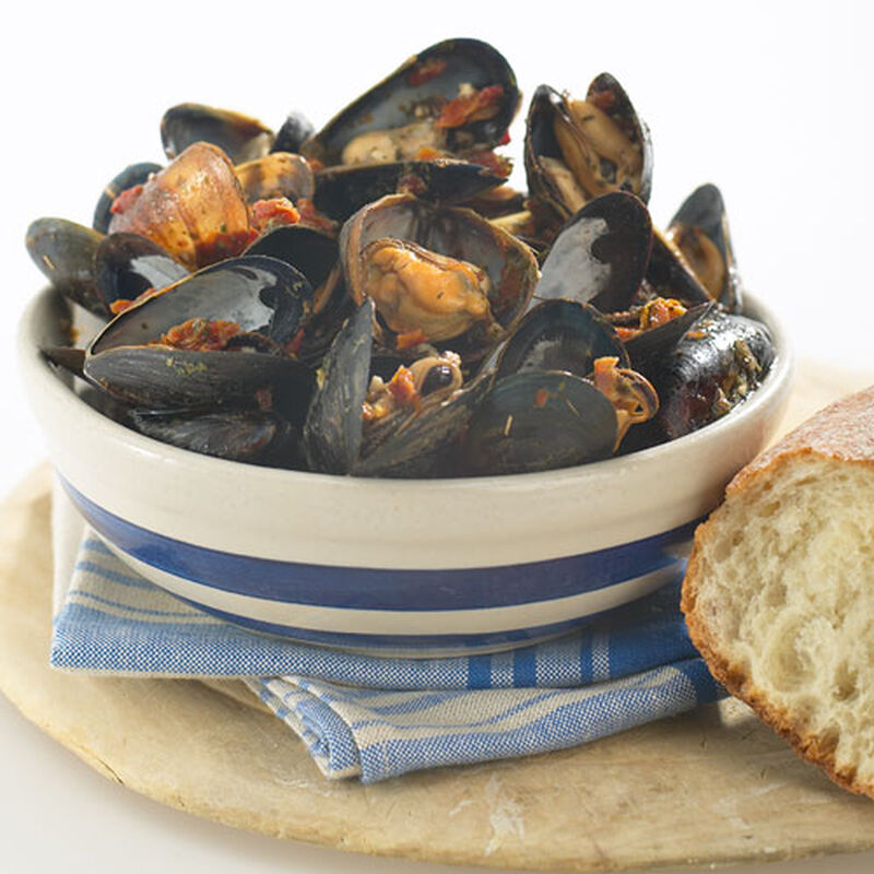 Saut&eacute;ed Prince Edward Island Mussels